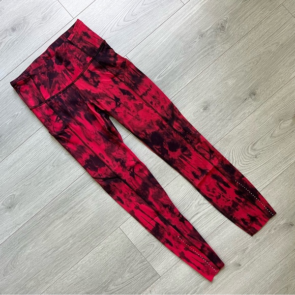 Lululemon Fast and Free Game Day - Red Black Multi (Size 4) - Picture 6 of 13